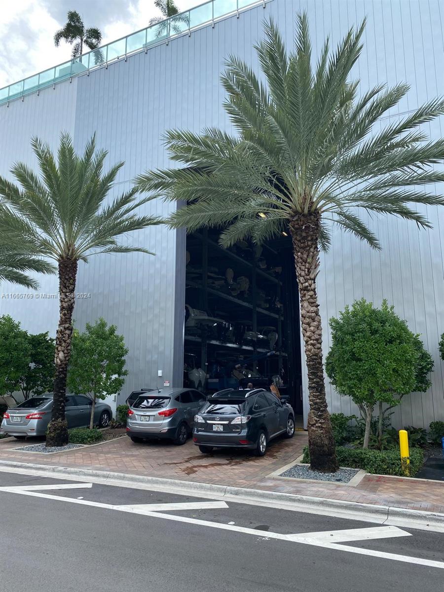 400 Sunny Isles Blvd DD 311