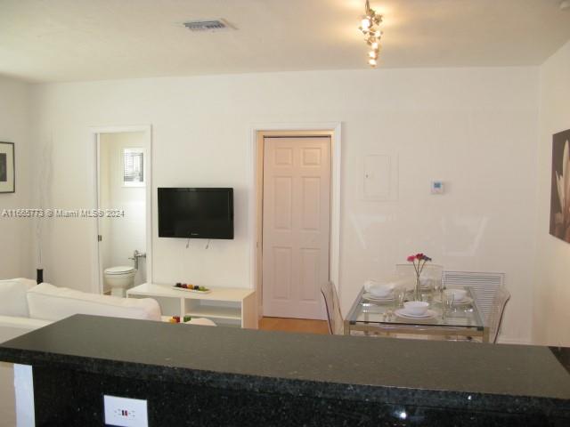 1001 7th St # 202