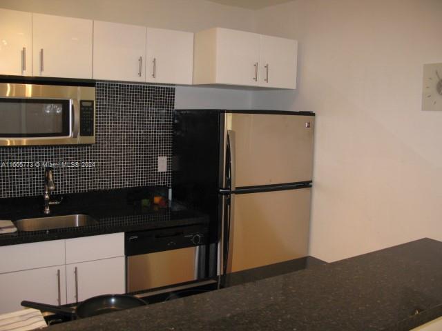 1001 7th St # 202