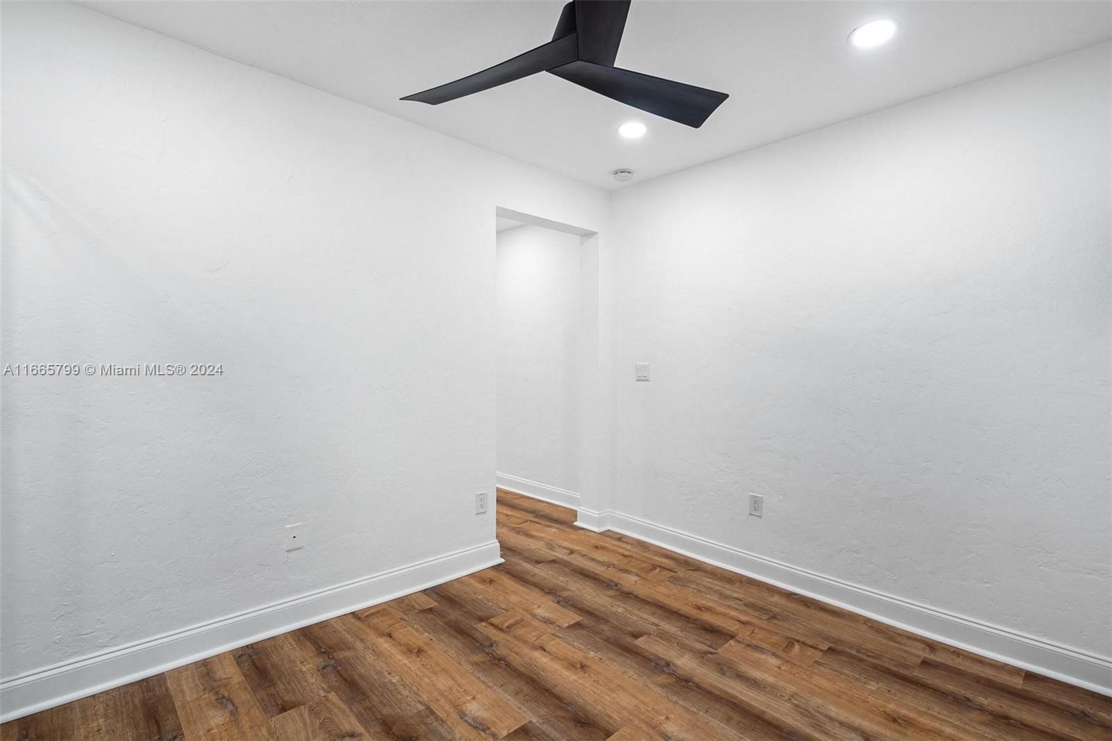 911 Meridian Ave # 106