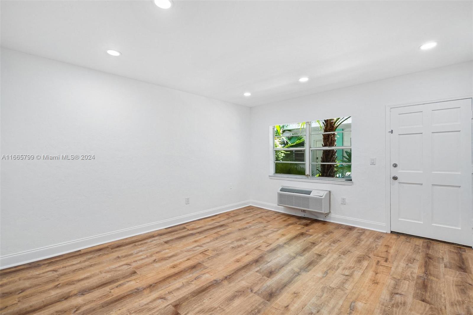 911 Meridian Ave # 106