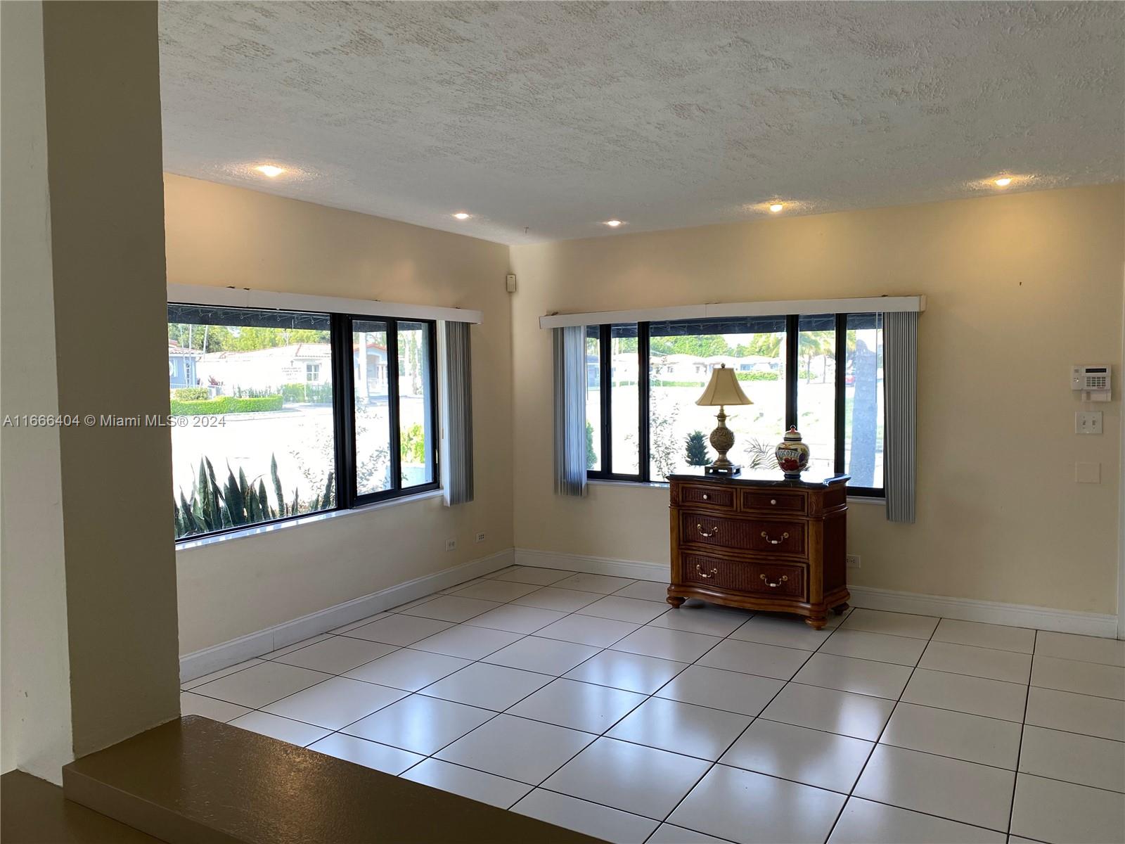 2400 SW 65th Ave