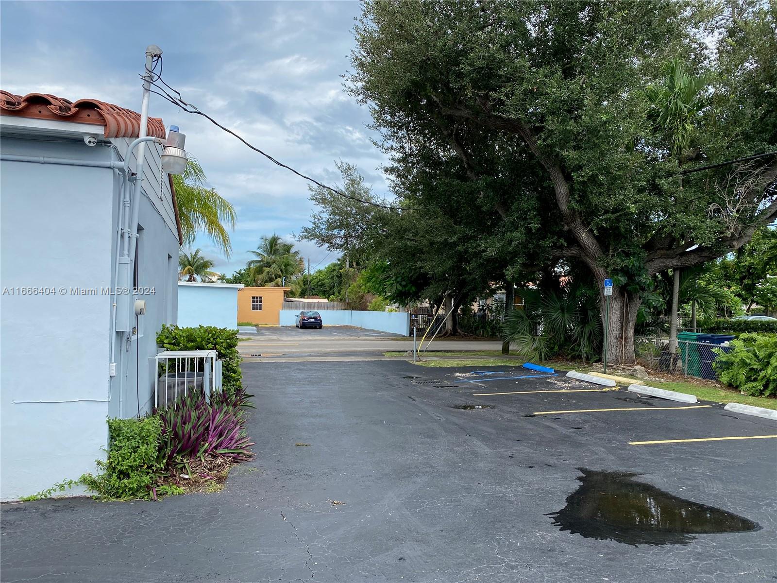 2400 SW 65th Ave