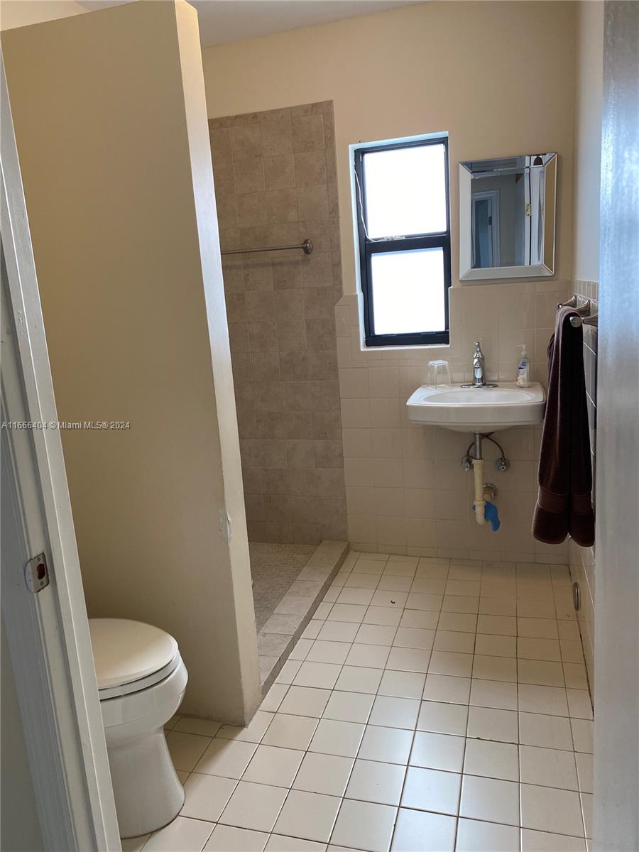2400 SW 65th Ave