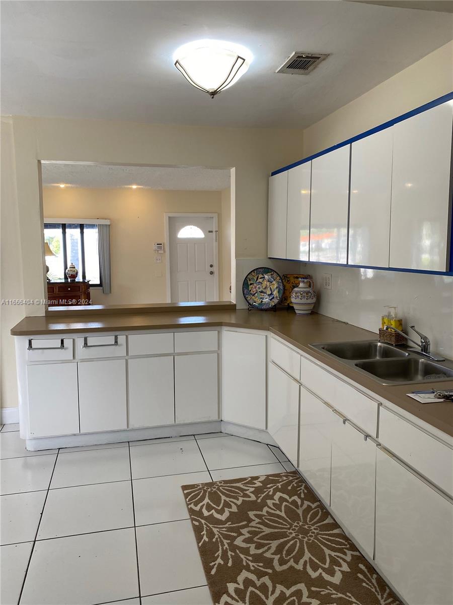 2400 SW 65th Ave