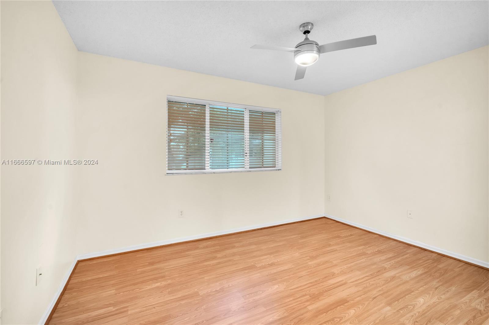 2490 Centergate Dr # 205