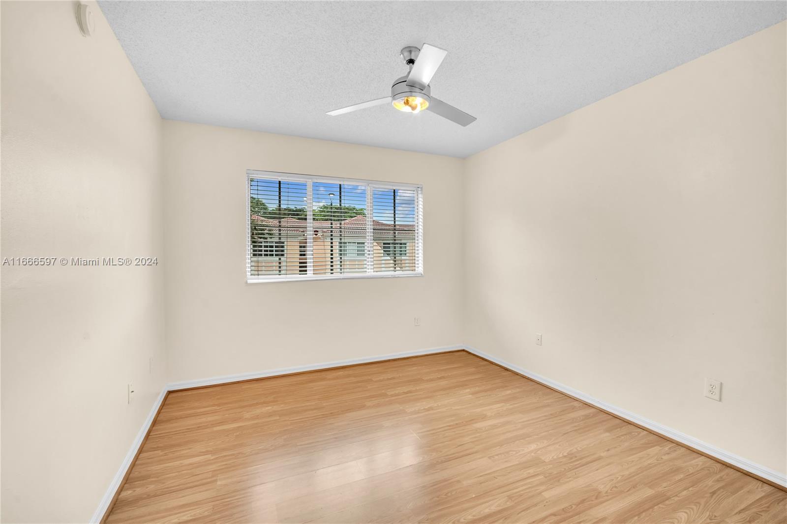 2490 Centergate Dr # 205