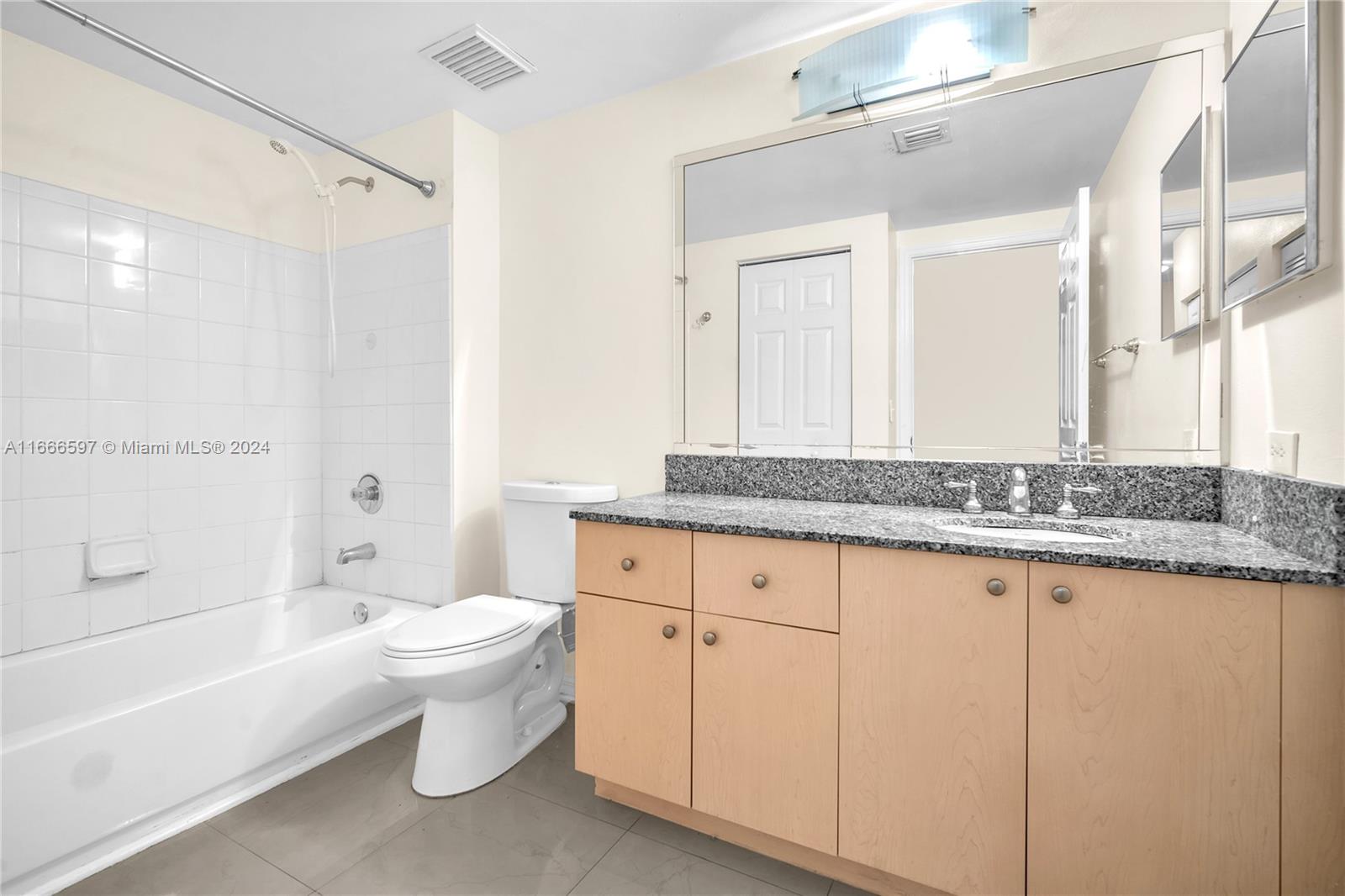 2490 Centergate Dr # 205