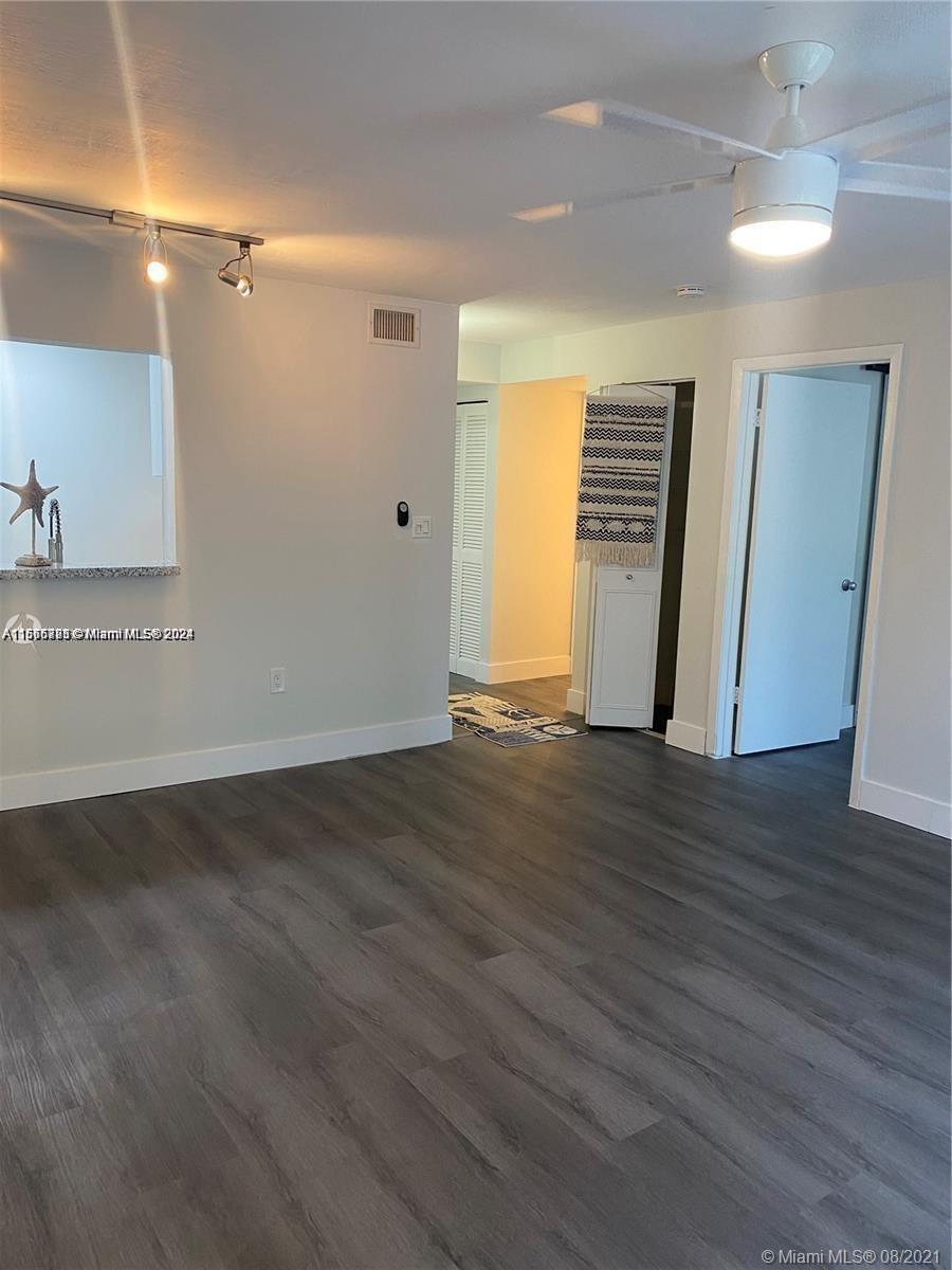 1740 NW N River Dr # 325