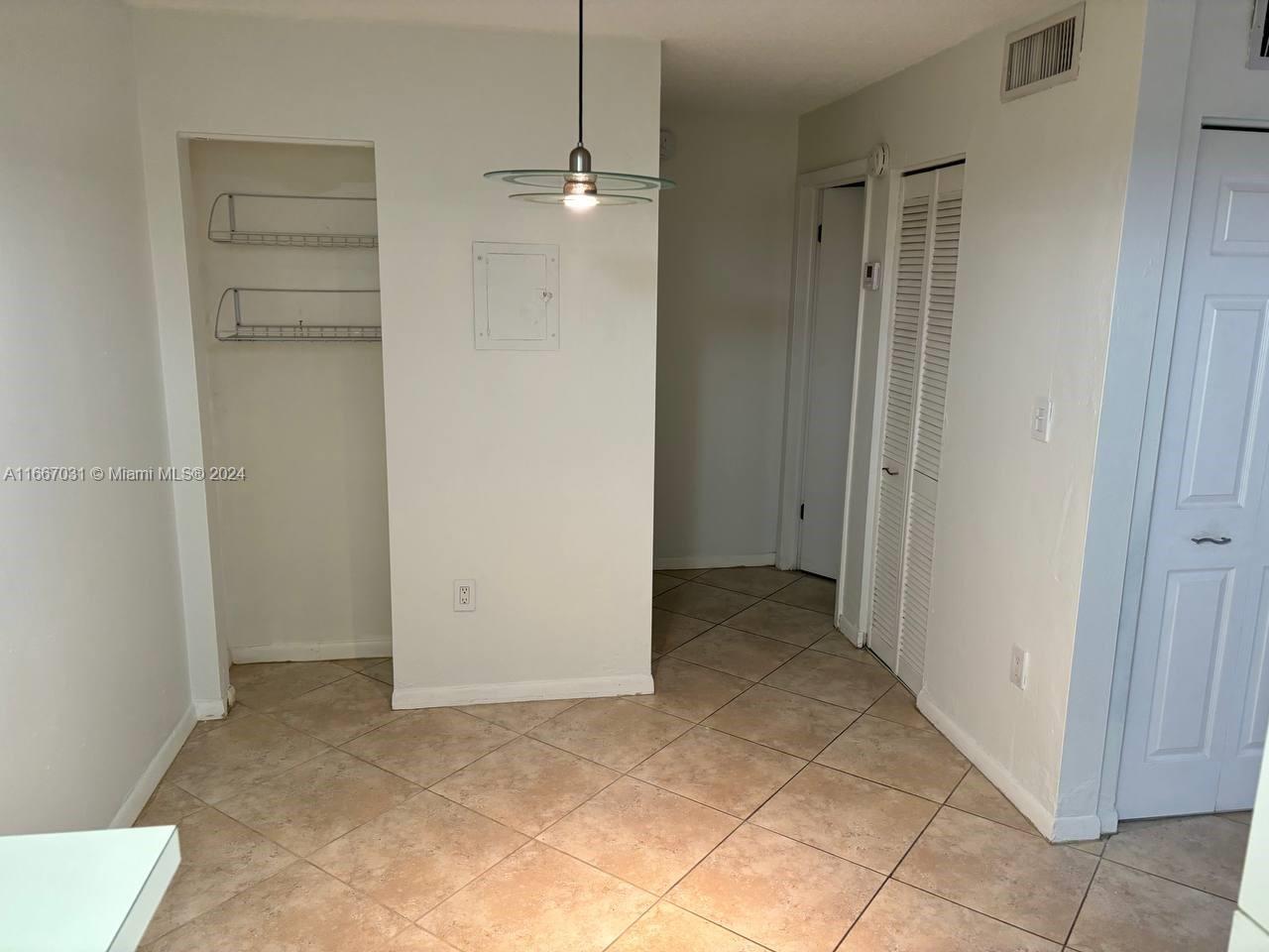 10826 N Kendall Dr # T13