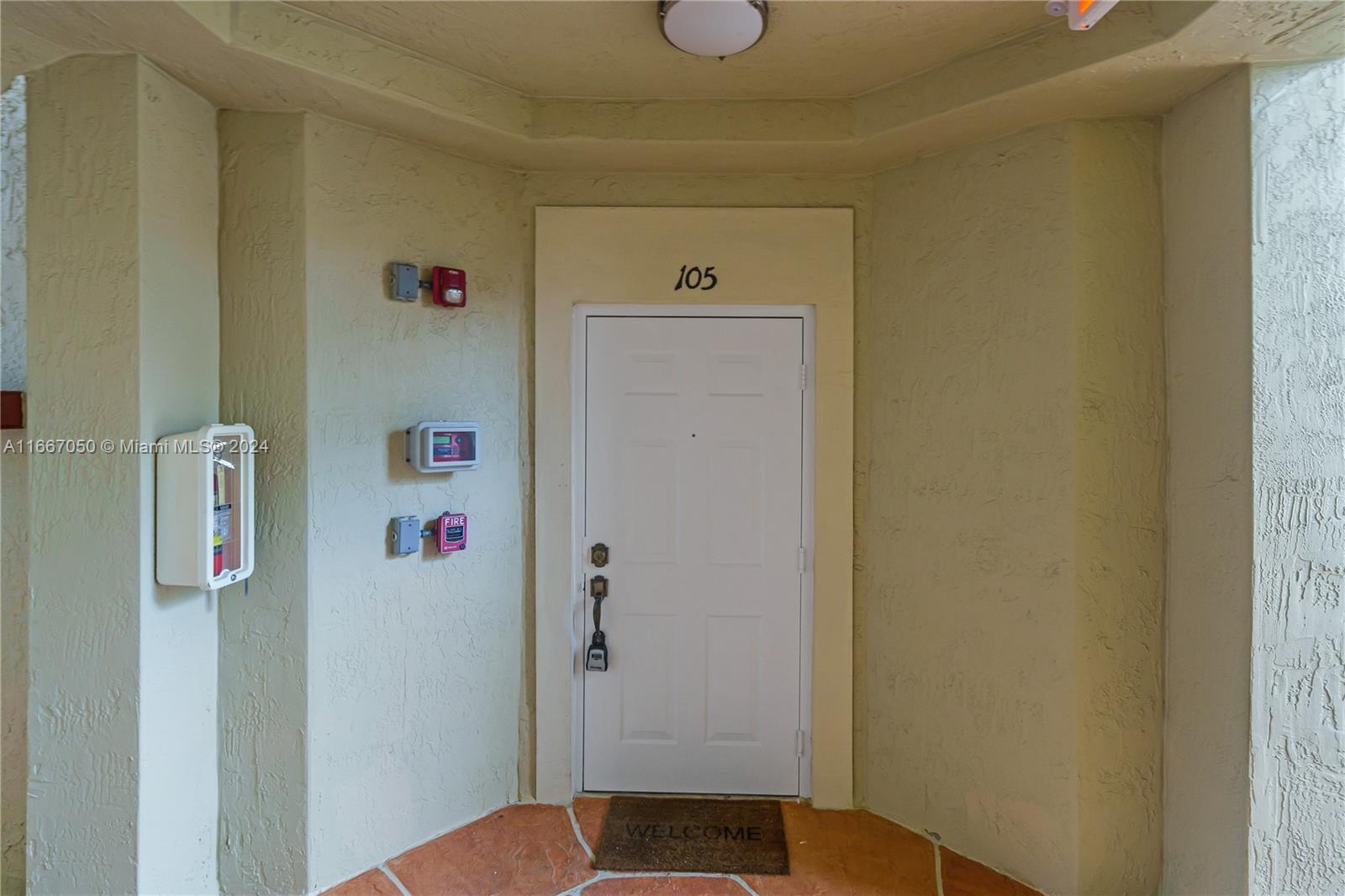 8980 W Flagler St # 105