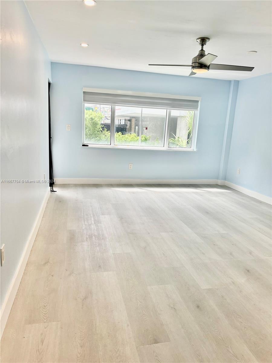 325 Ocean Dr # 303