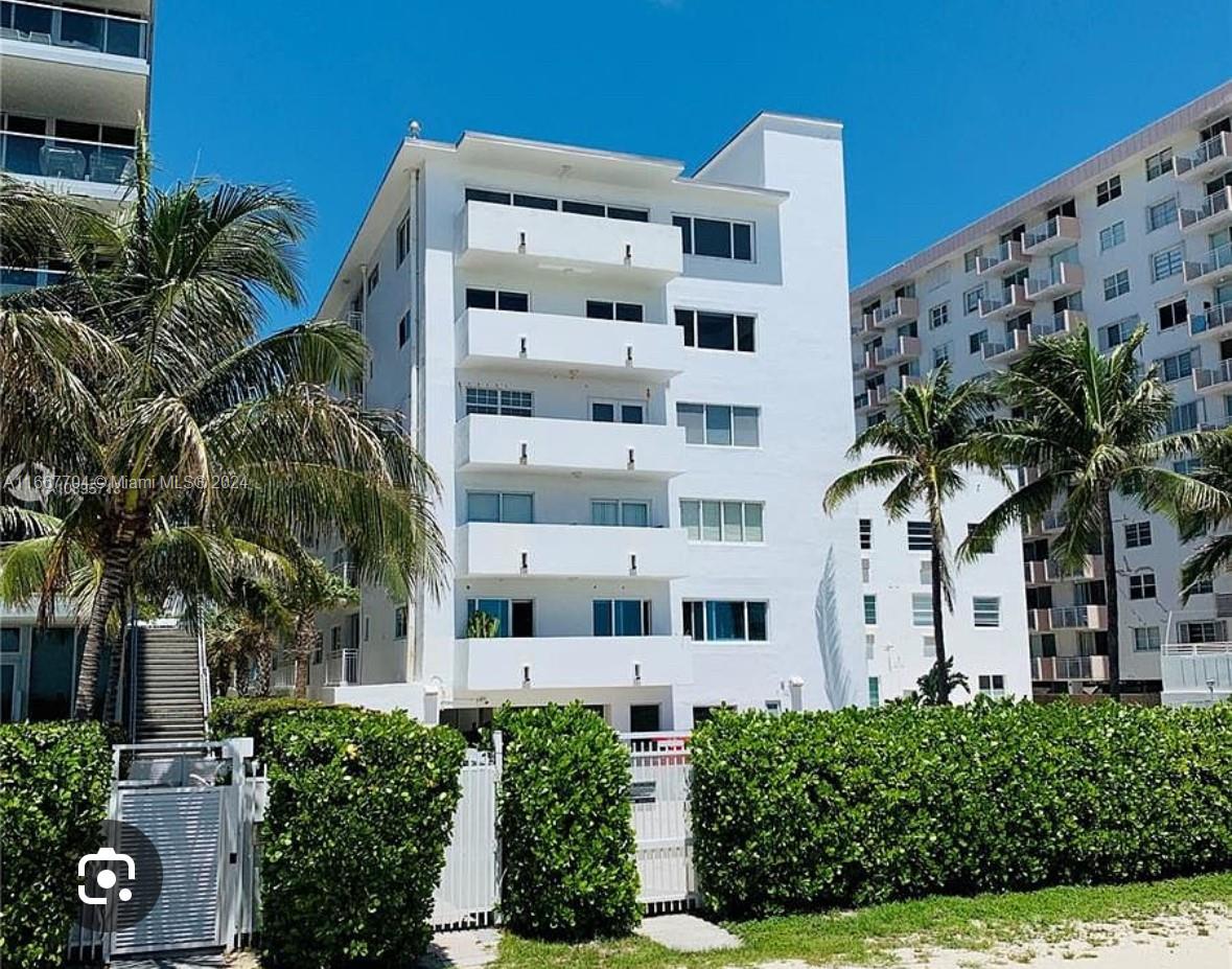 325 Ocean Dr # 303