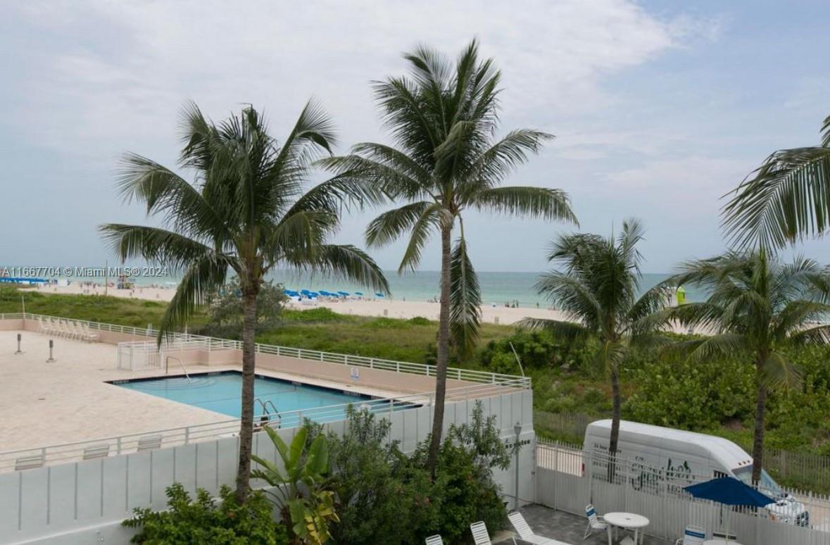 325 Ocean Dr # 303