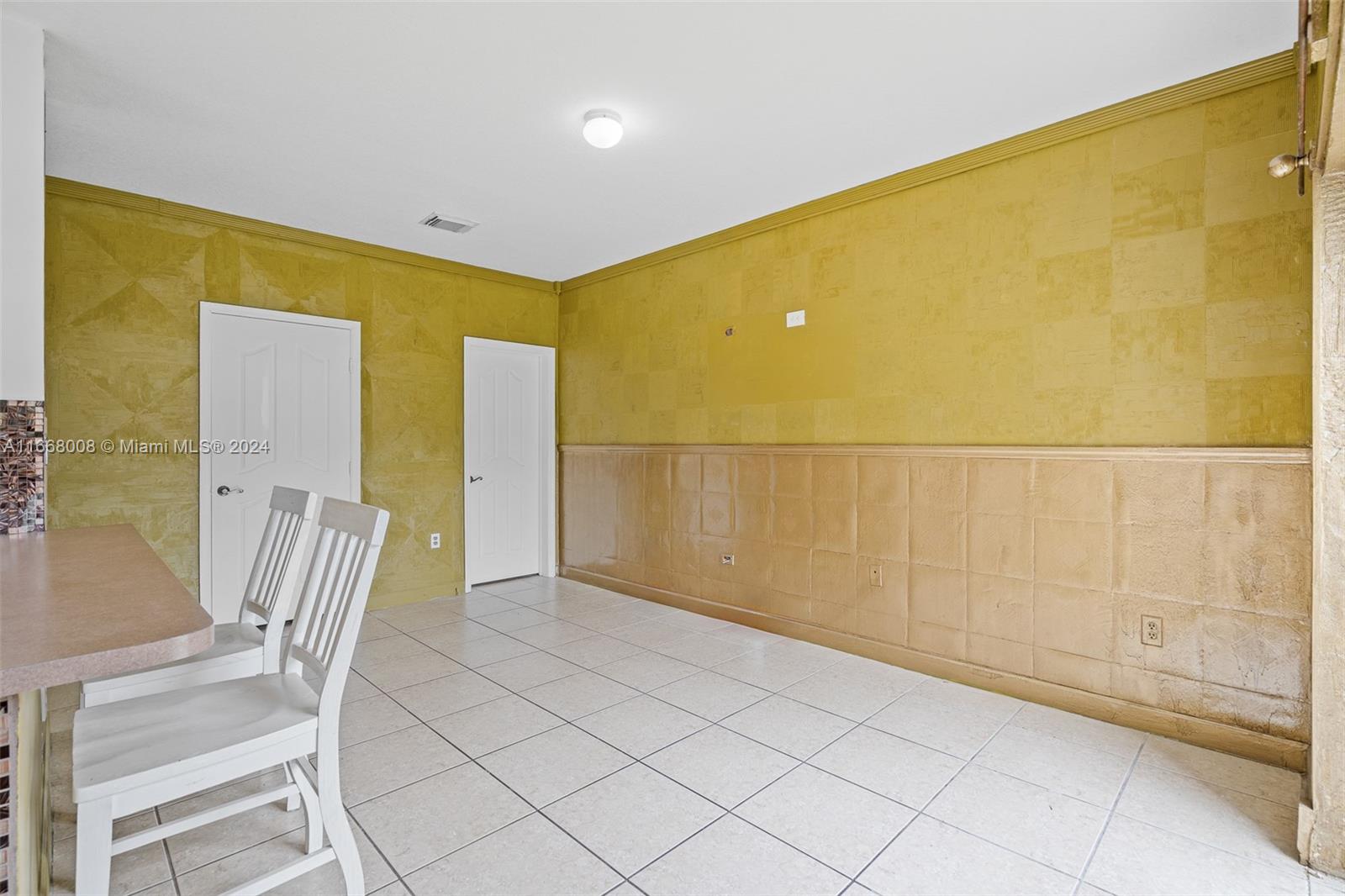 1231 NE 42nd Ave # 1231