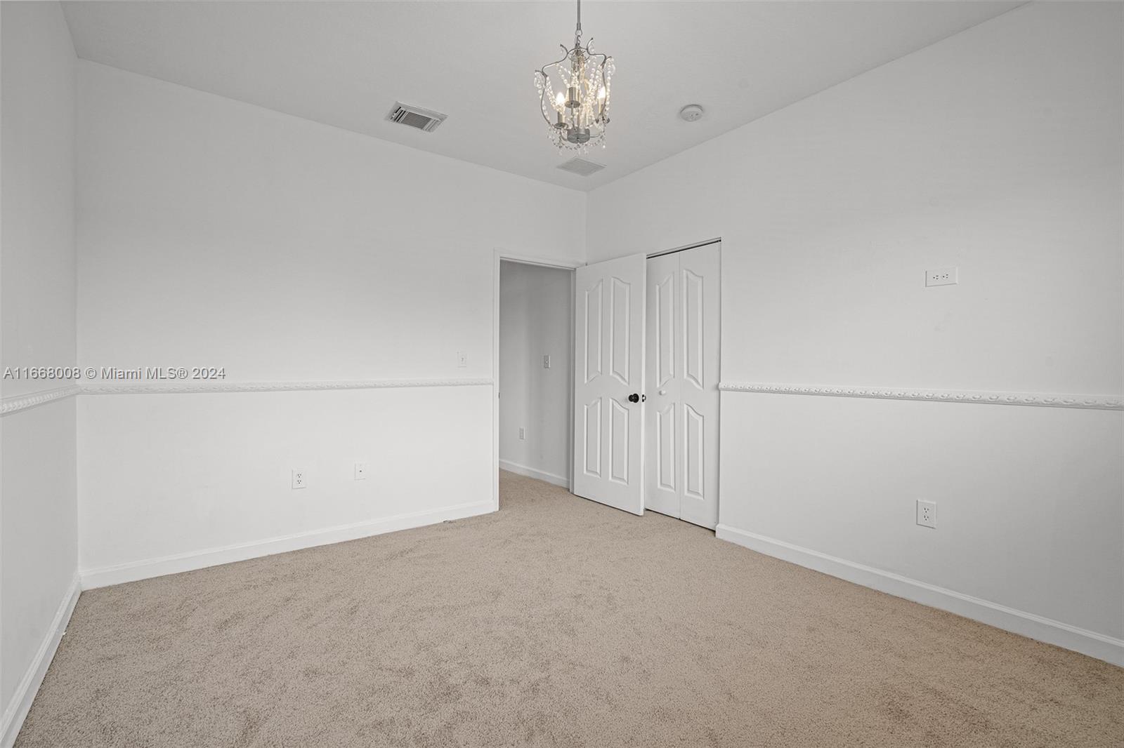 1231 NE 42nd Ave # 1231