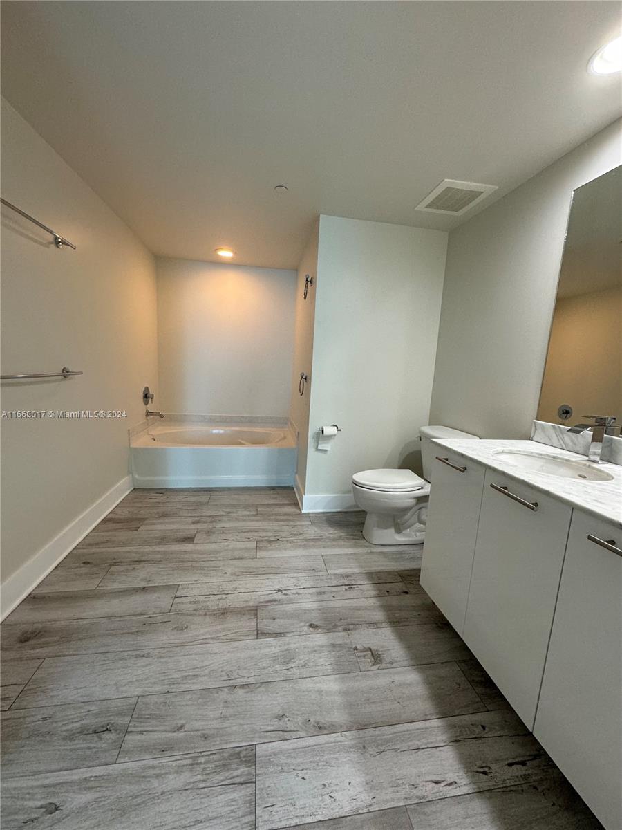 950 Brickell Bay Dr # 2007