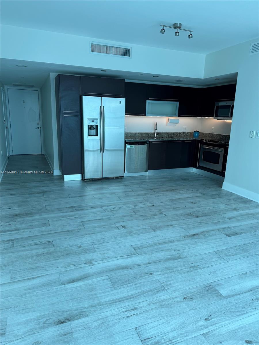 950 Brickell Bay Dr # 2007