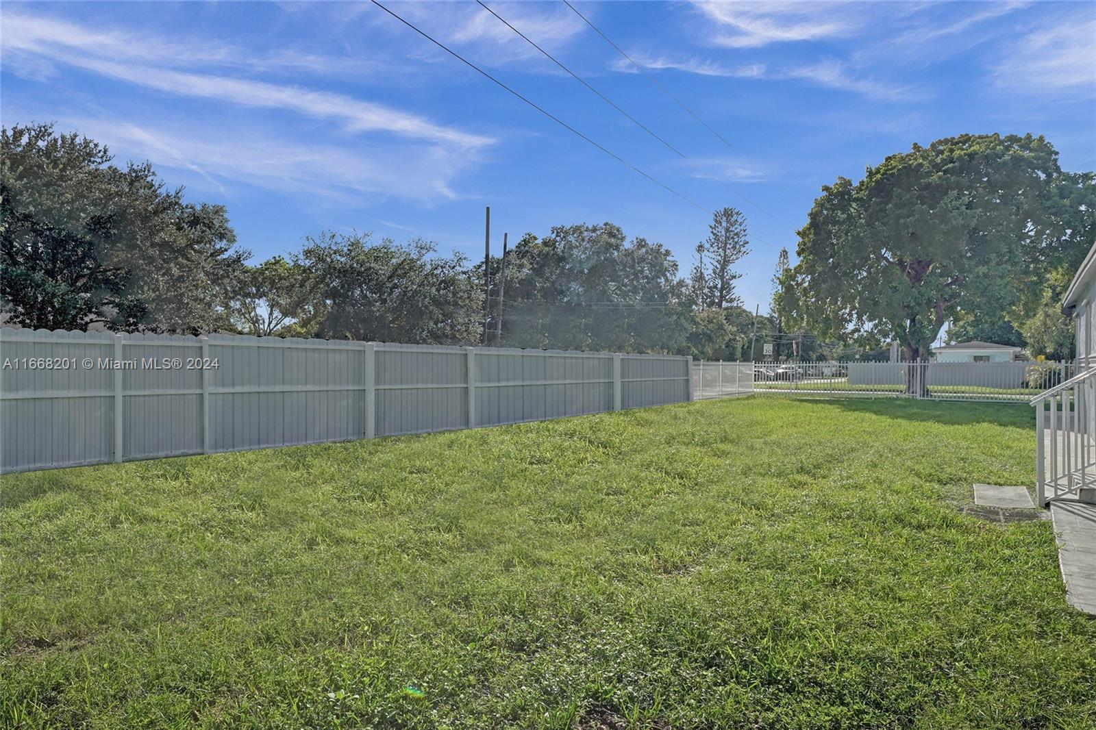 5805 NW 30th Ave