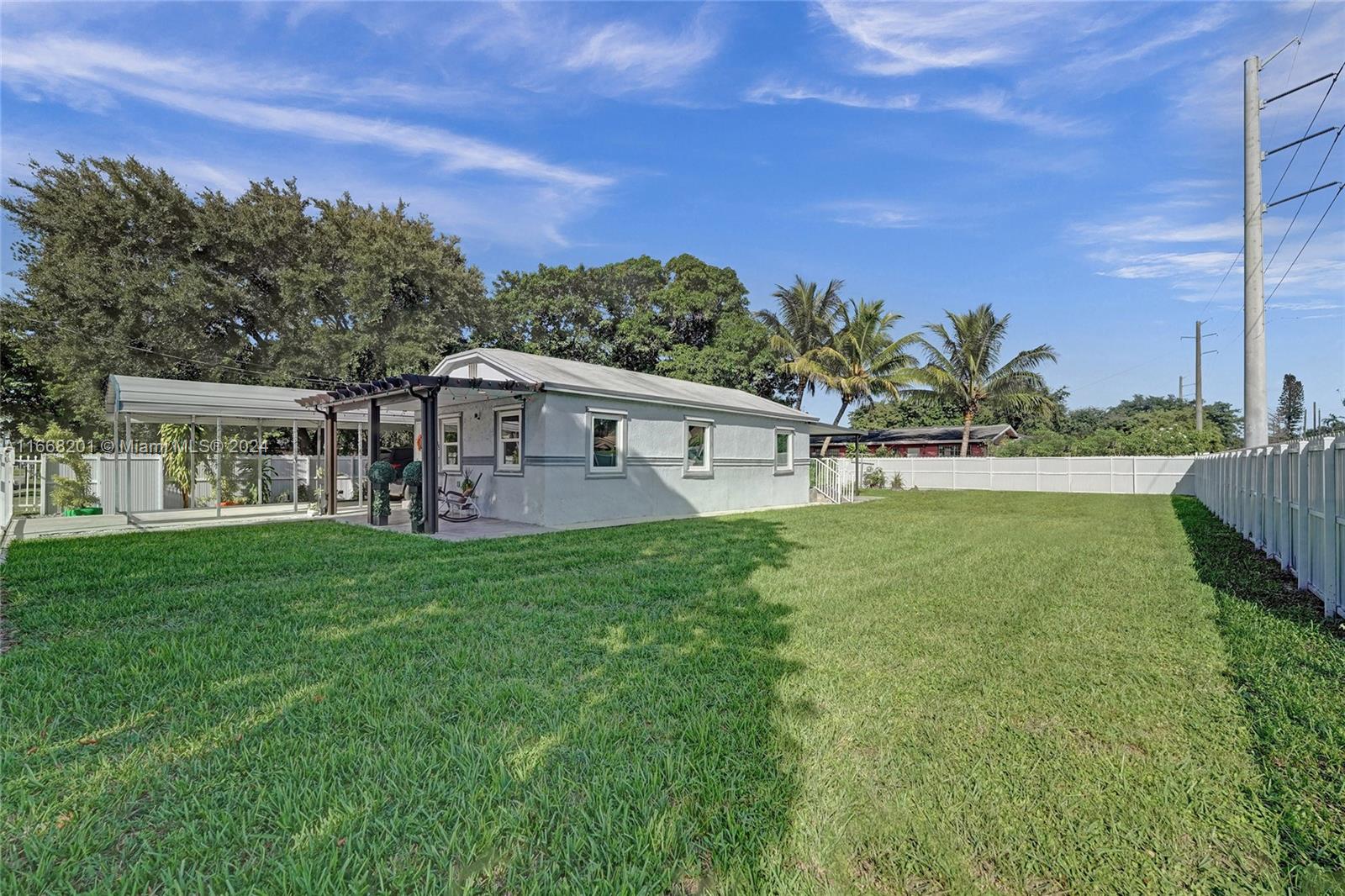 5805 NW 30th Ave