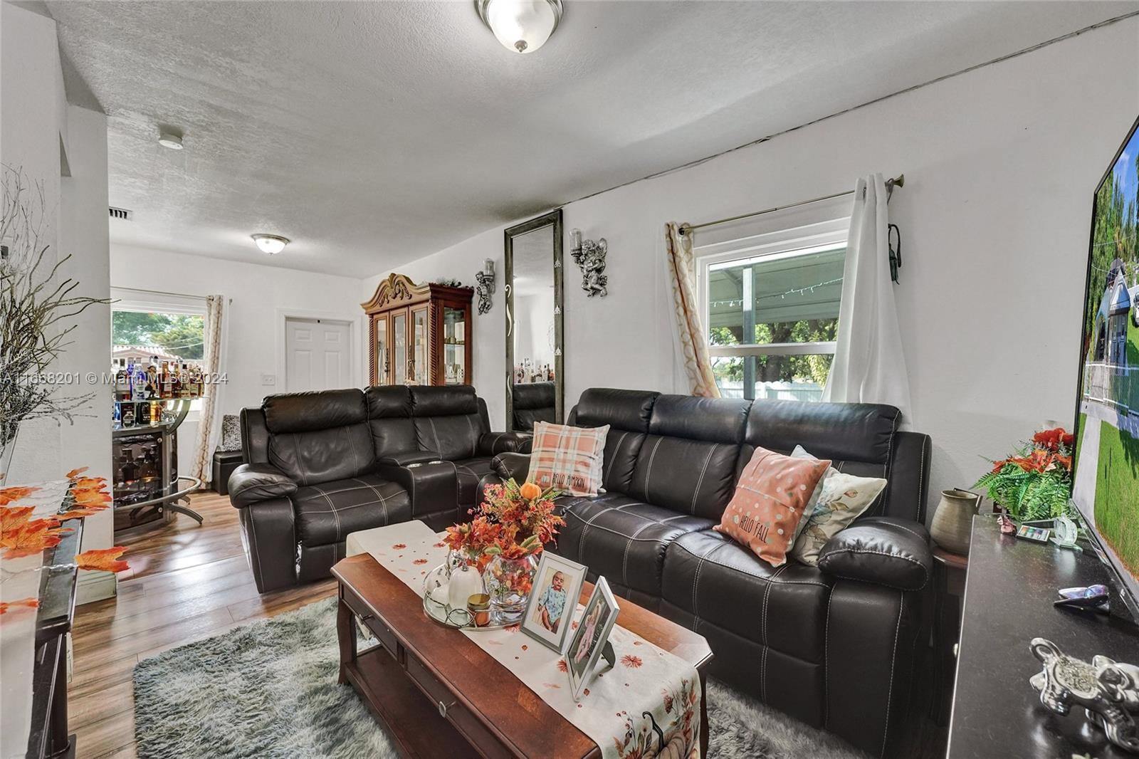 5805 NW 30th Ave