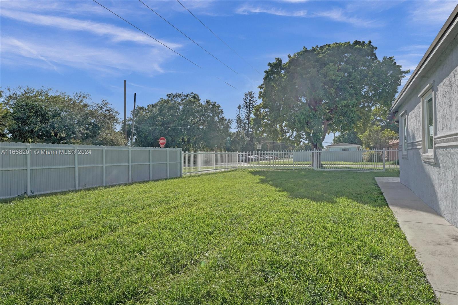 5805 NW 30th Ave