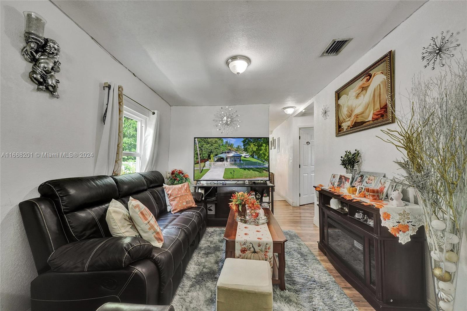 5805 NW 30th Ave
