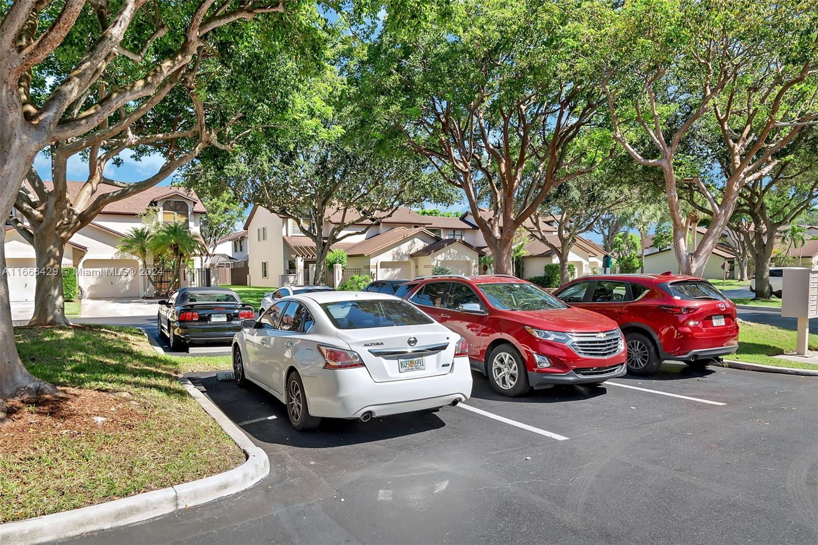 10080 SW 137 Ct # 10080