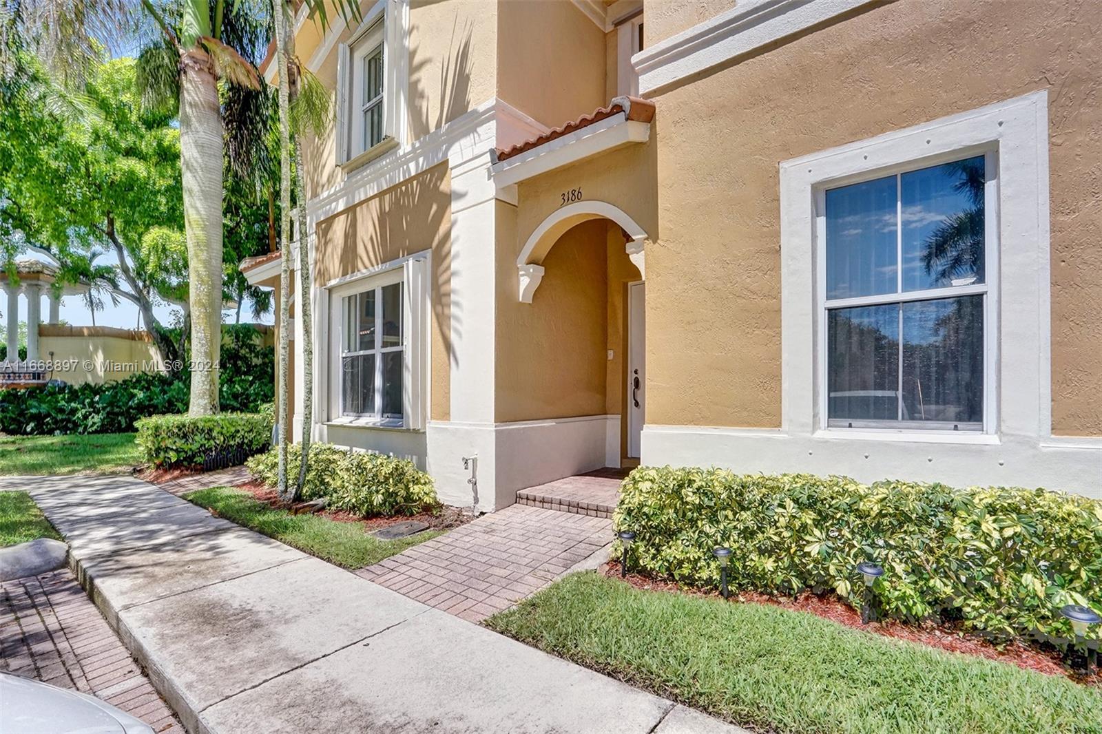 3186 SW 129th Ter # 113