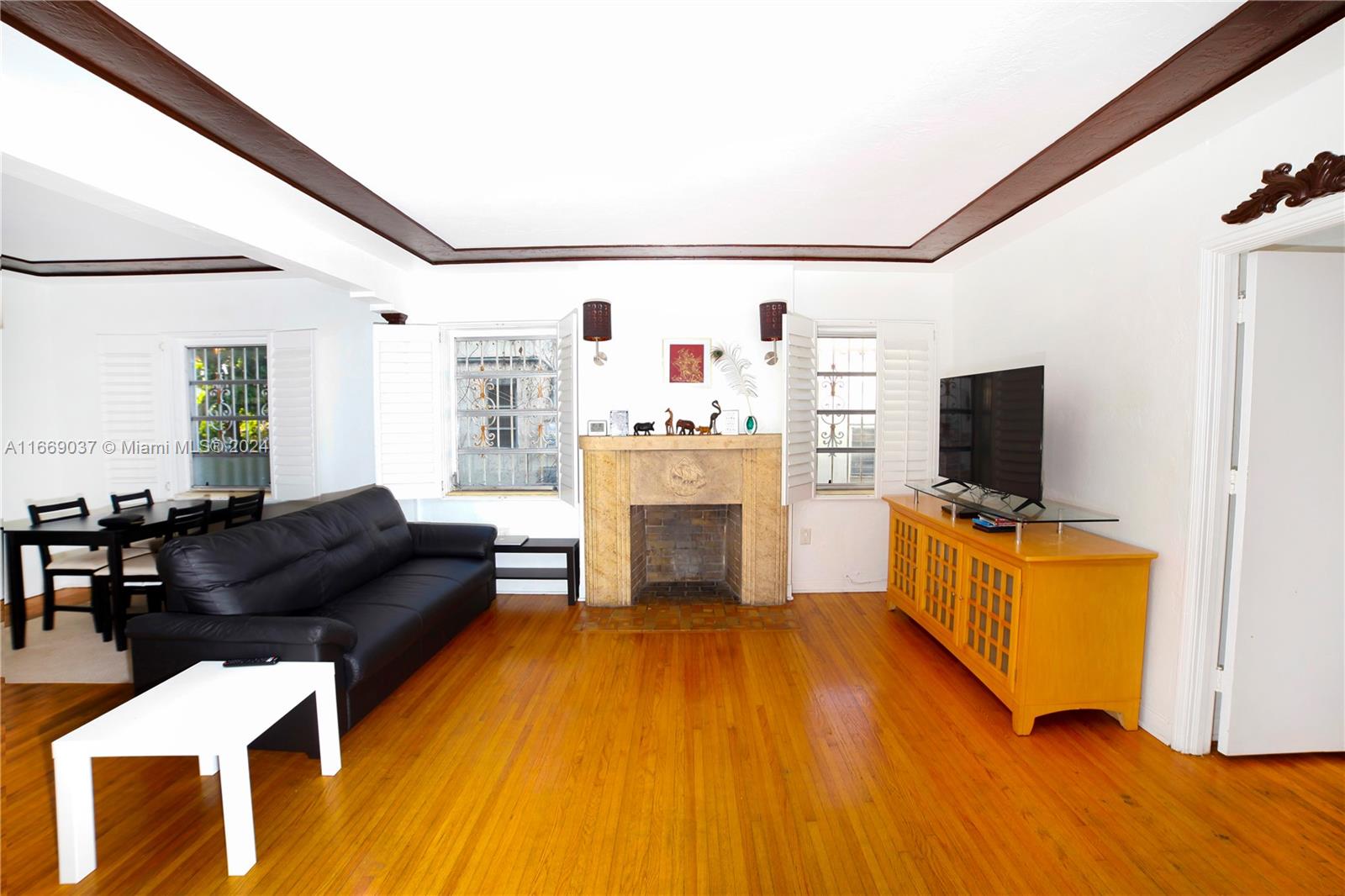 2325 SW 17th St Unit: -