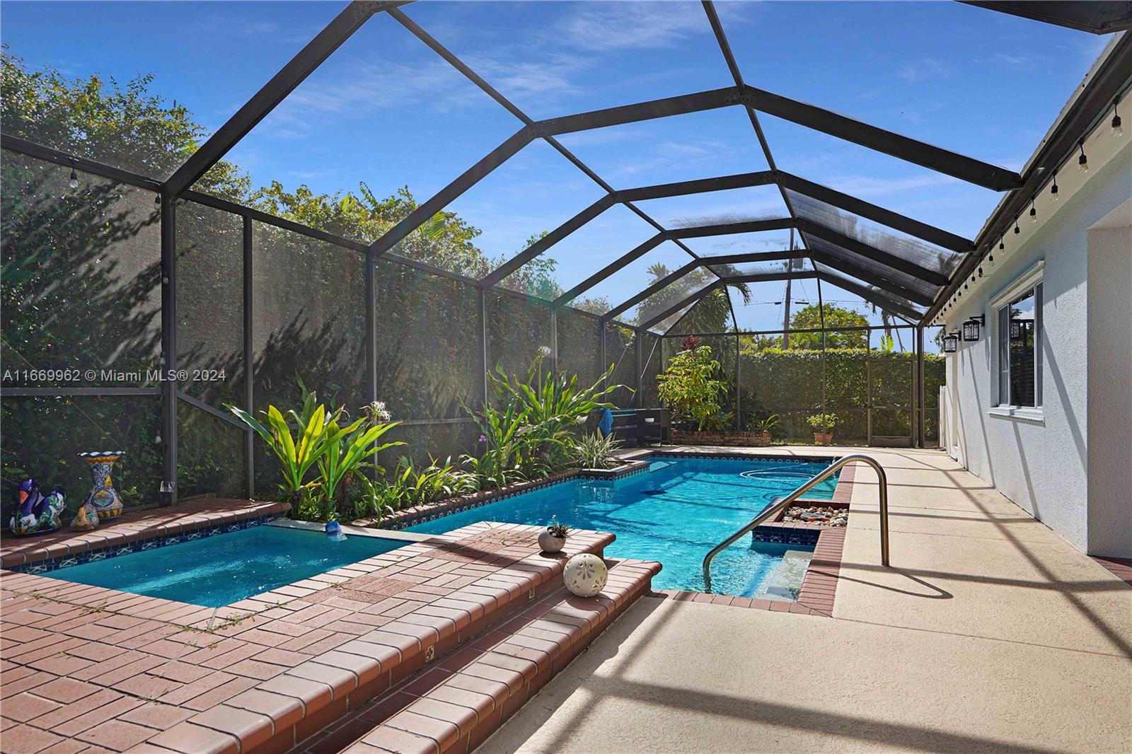 9140 SW 85th Ter