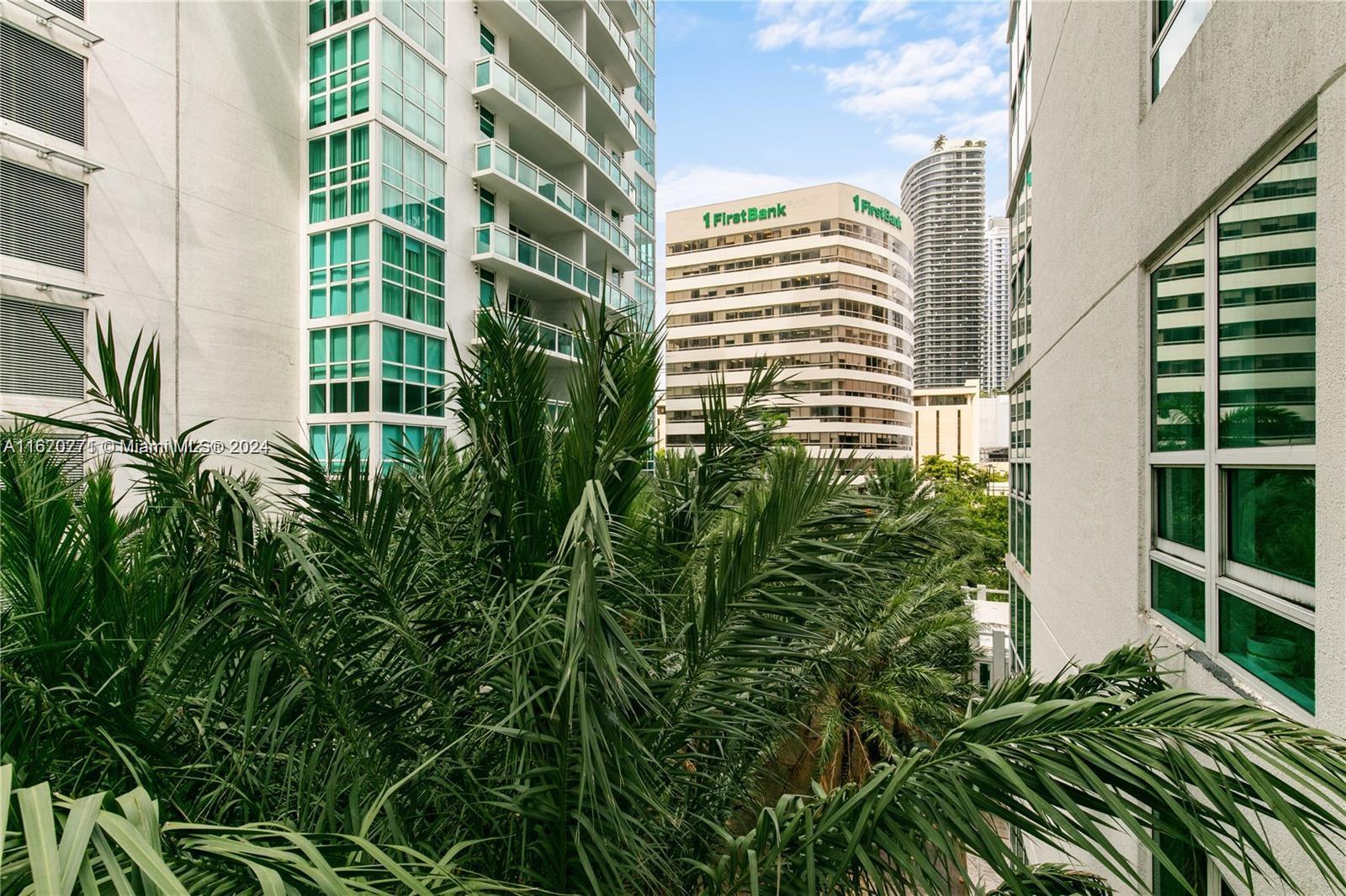 950 Brickell Bay Dr # 403