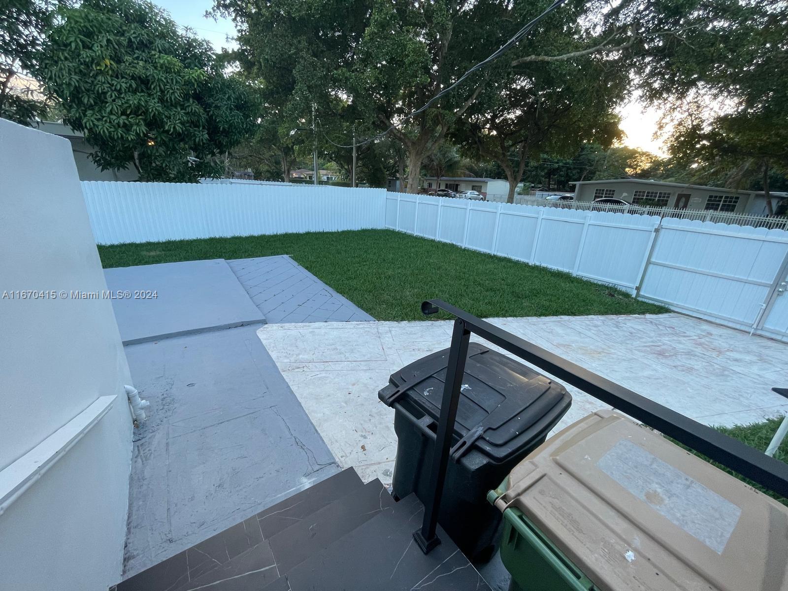 940 NW 134th St