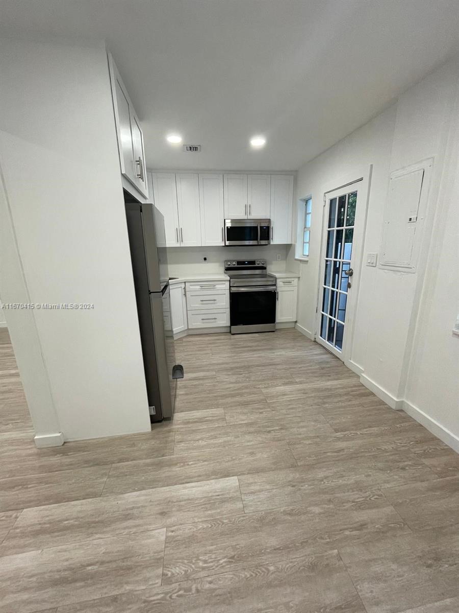 940 NW 134th St