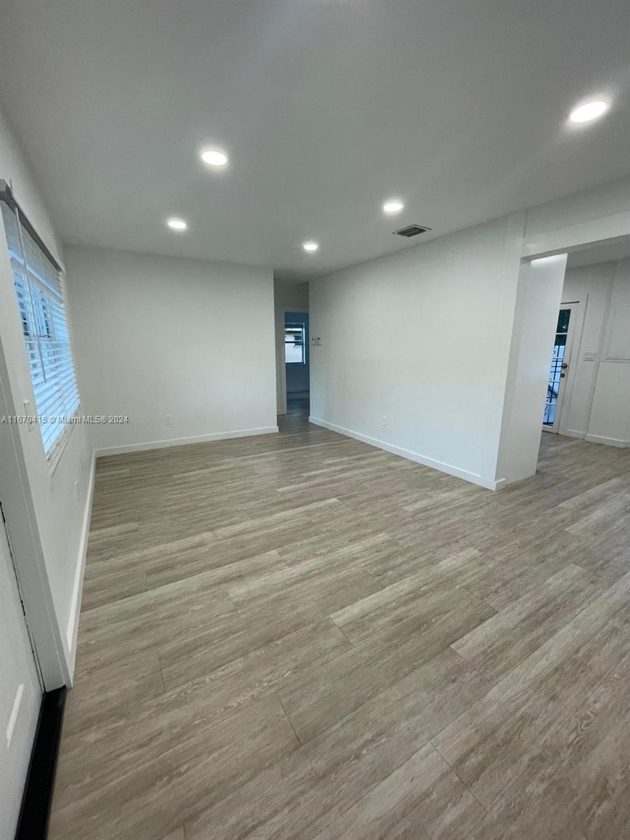 940 NW 134th St