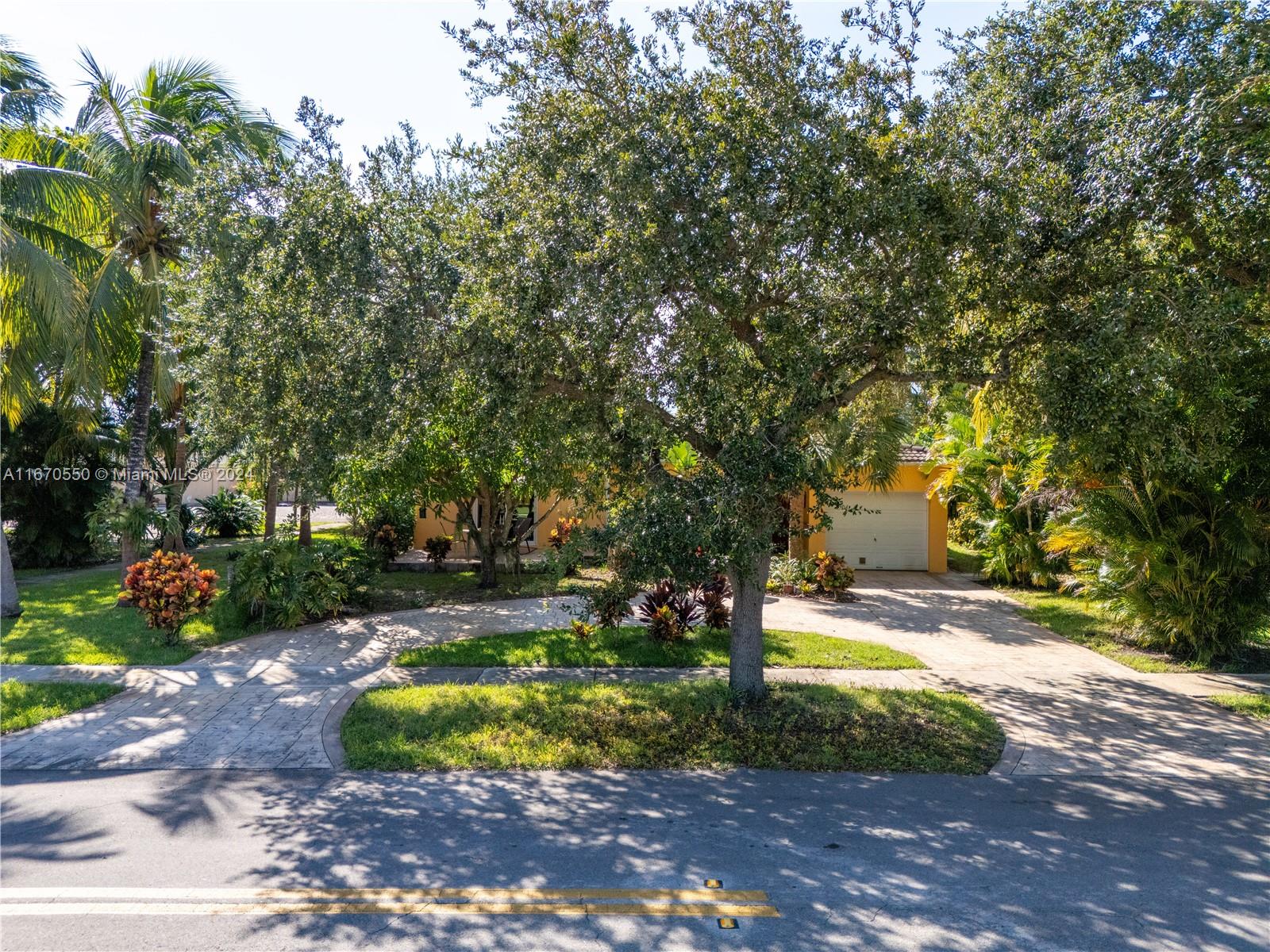 522 S 58th Ter