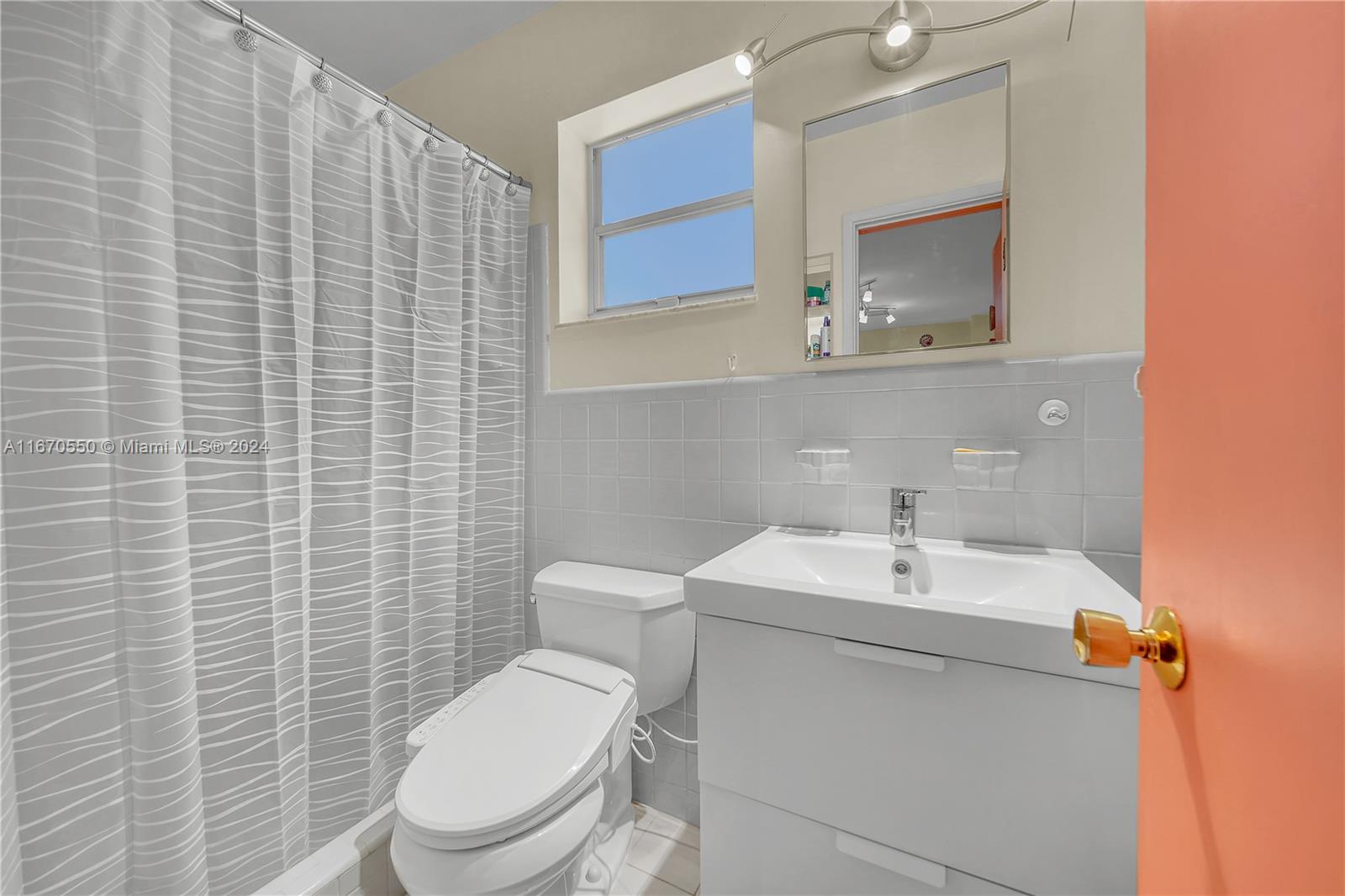 522 S 58th Ter