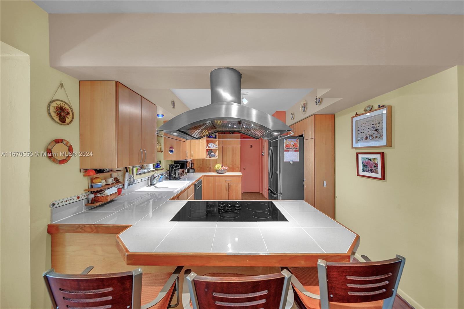 522 S 58th Ter
