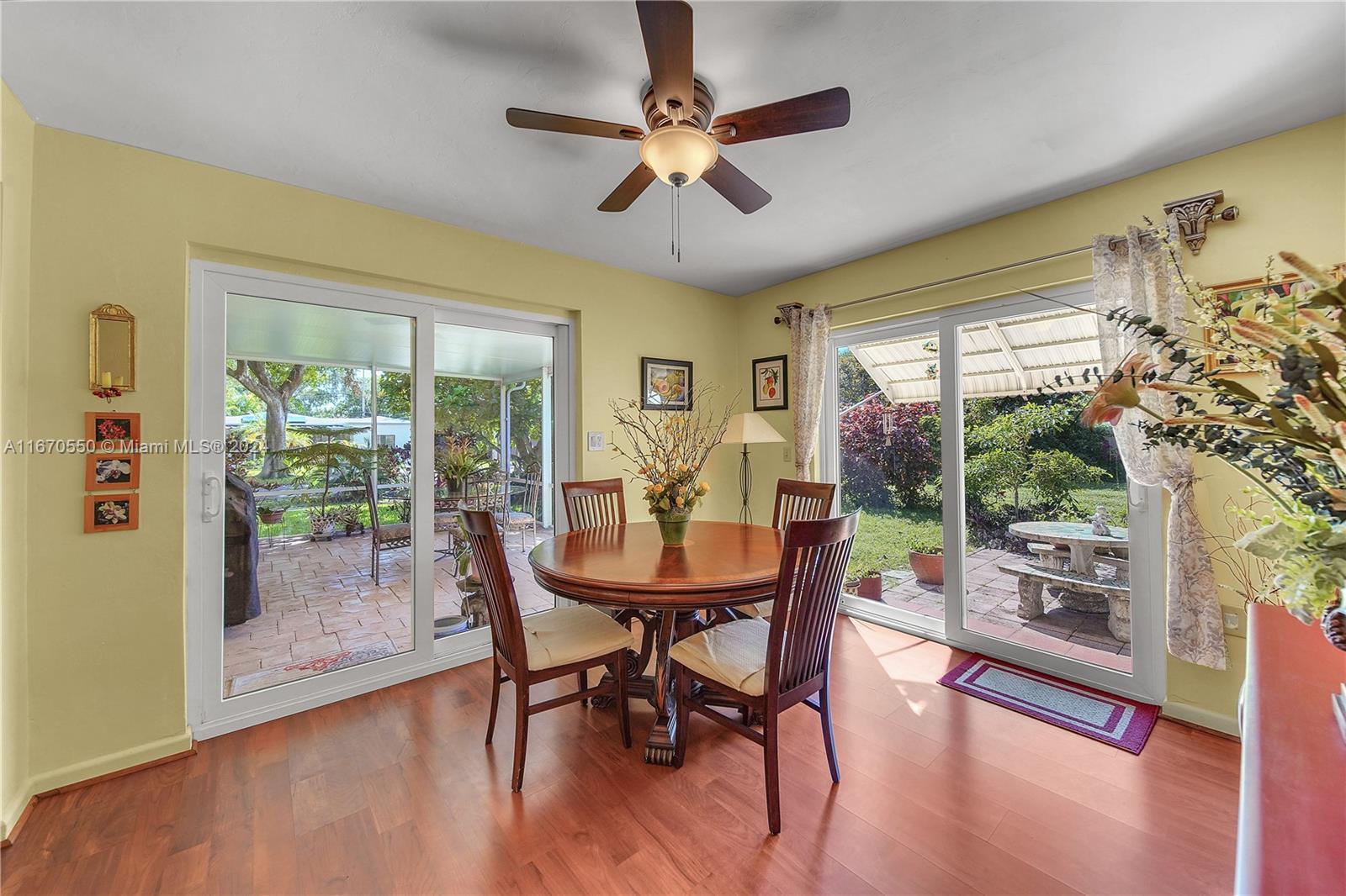 522 S 58th Ter