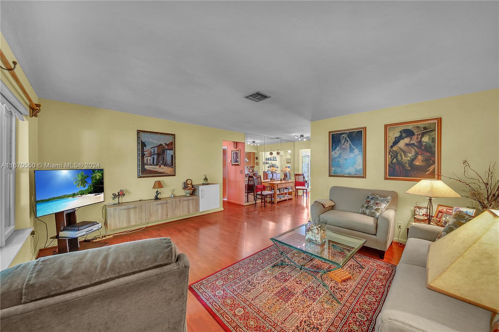 522 S 58th Ter