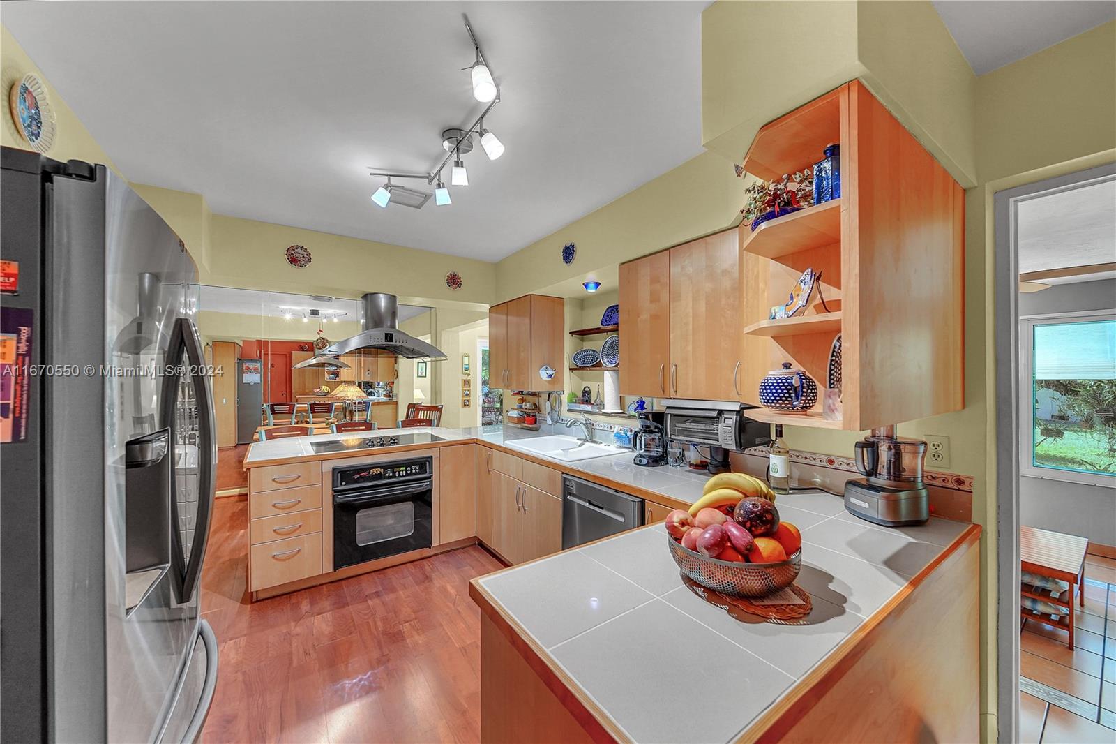 522 S 58th Ter