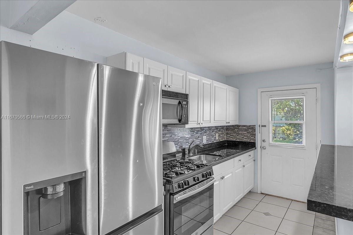 160 NE 203rd Ter # 32