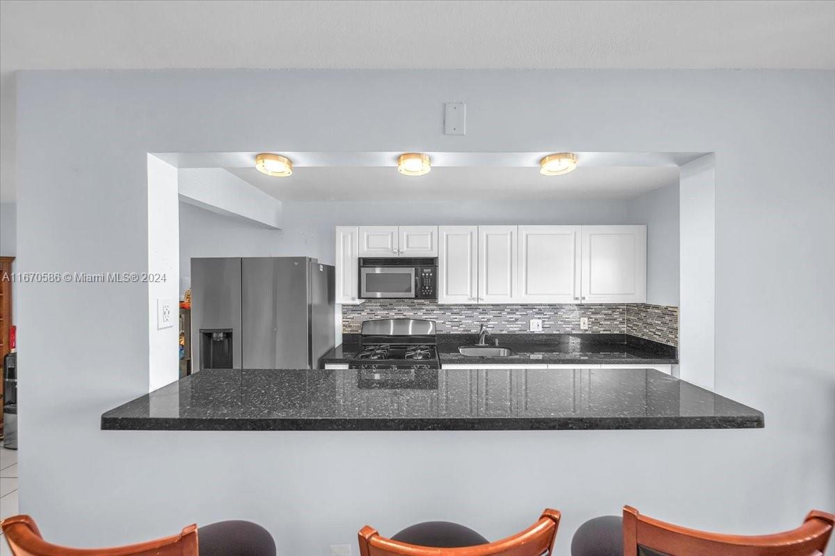 160 NE 203rd Ter # 32