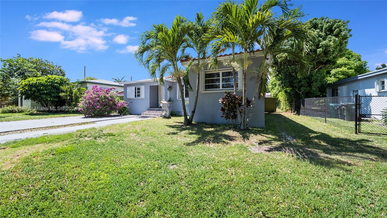 6361 NW 38th Ter