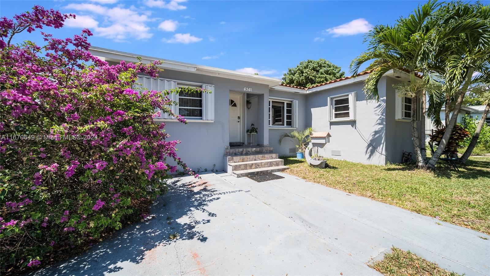 6361 NW 38th Ter