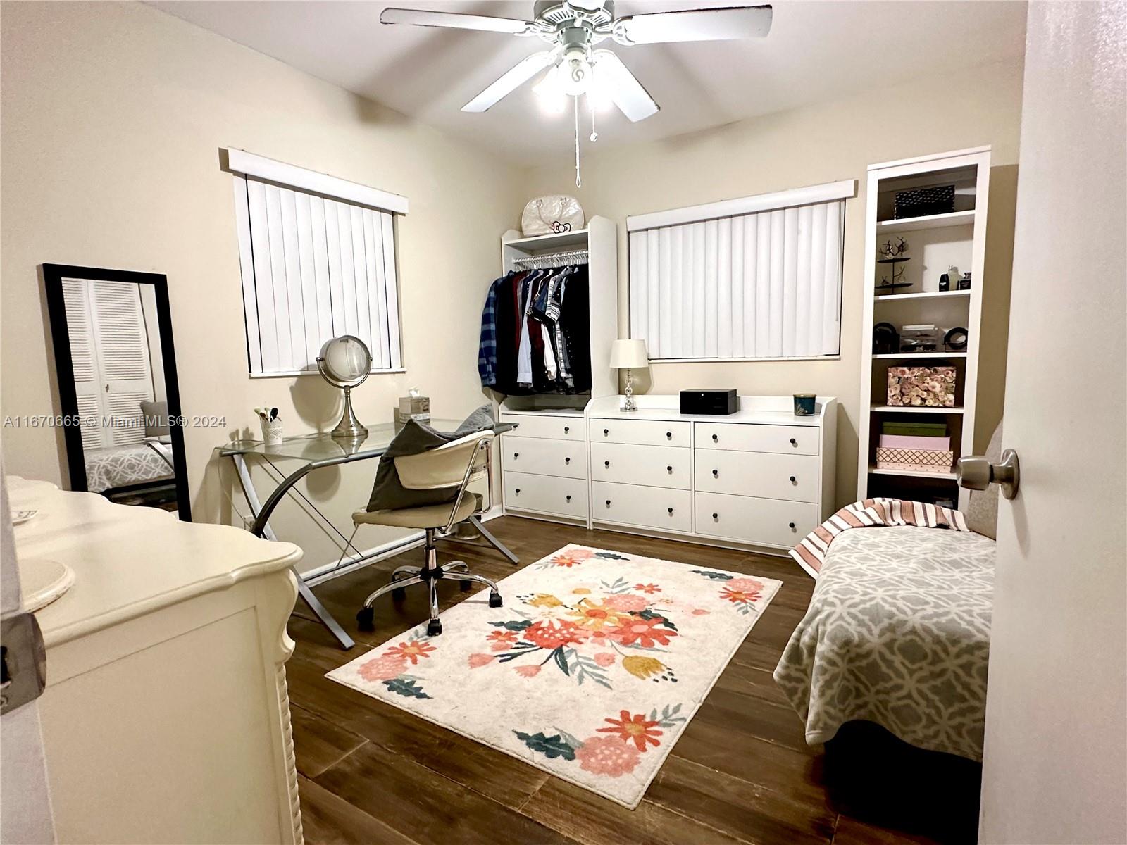 365 NW 16th St