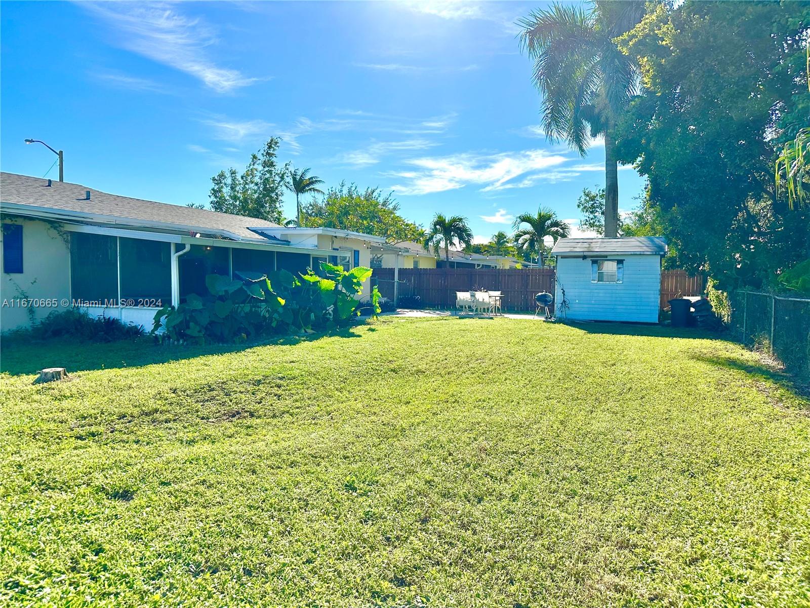 365 NW 16th St