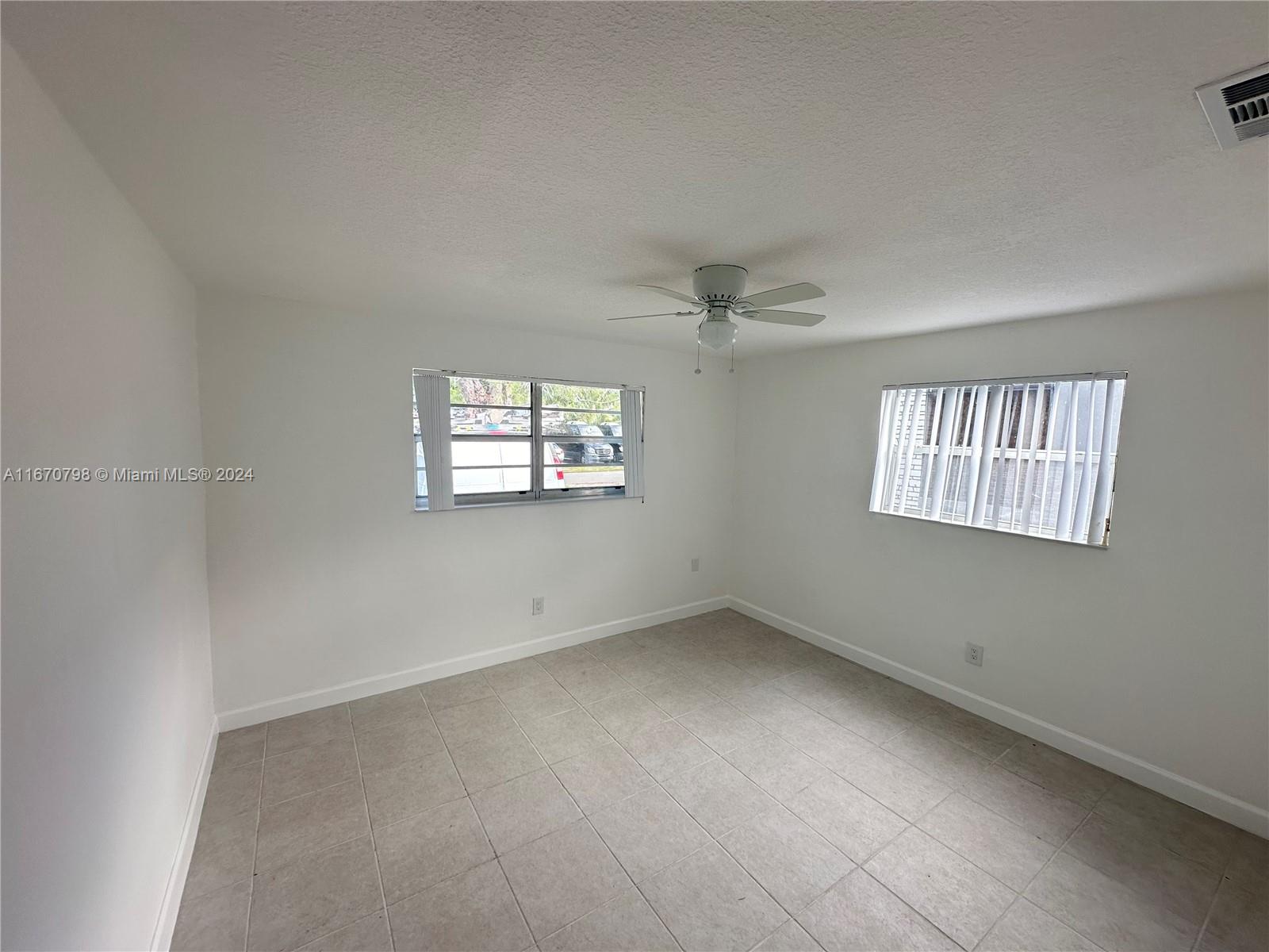 1430 NE 118th Ter # 1