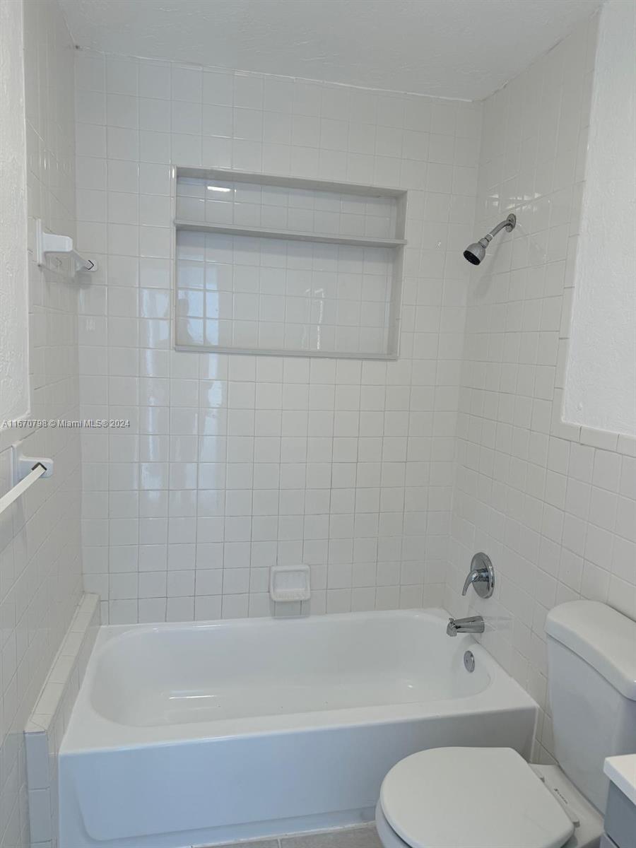1430 NE 118th Ter # 1