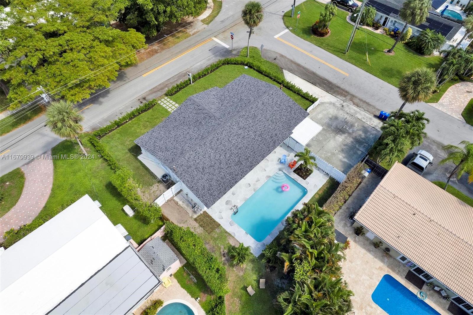 640 SE 5th Ct